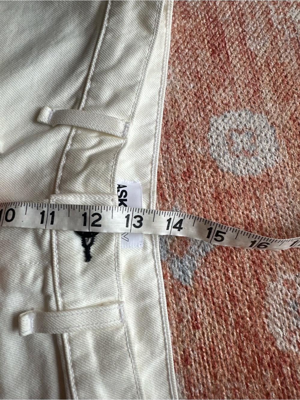 ASKK NY VIRGINIA SHORT IN IVORY size 24 like new designer 100% cotton denim - Picture 8 of 11
